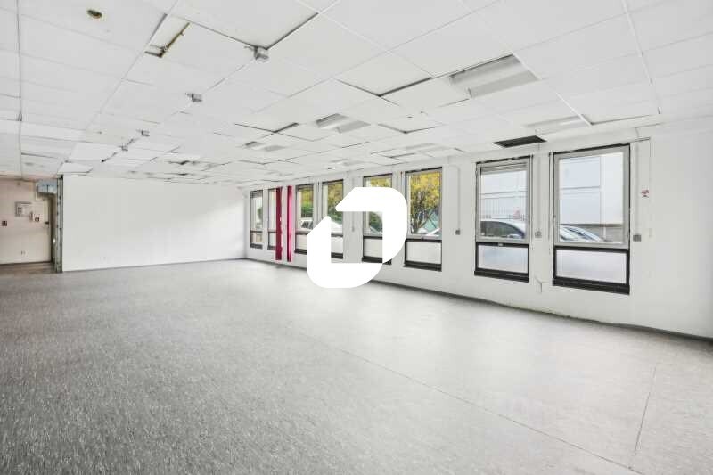 Bureau dans Courbevoie à louer Photo intérieure- Image 1 de 11