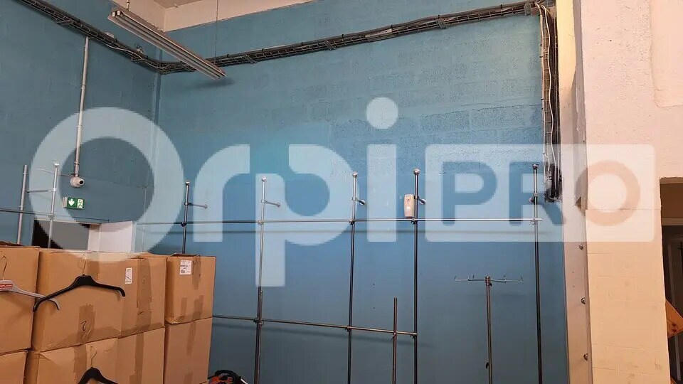 Commerce de détail dans Saint-Nazaire à louer - Photo intérieure - Image 2 de 4