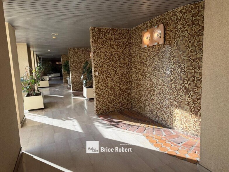 168 Boulevard De La Croix-Rousse, Lyon à louer - Hall d’entrée - Image 3 de 5