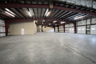 8000 Freedom Ave NW, North Canton, OH for lease Interior Photo- Image 2 of 2