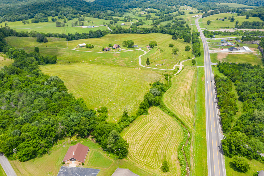 428 Gordonsville Hwy, Gordonsville, TN for sale - Primary Photo - Image 1 of 1