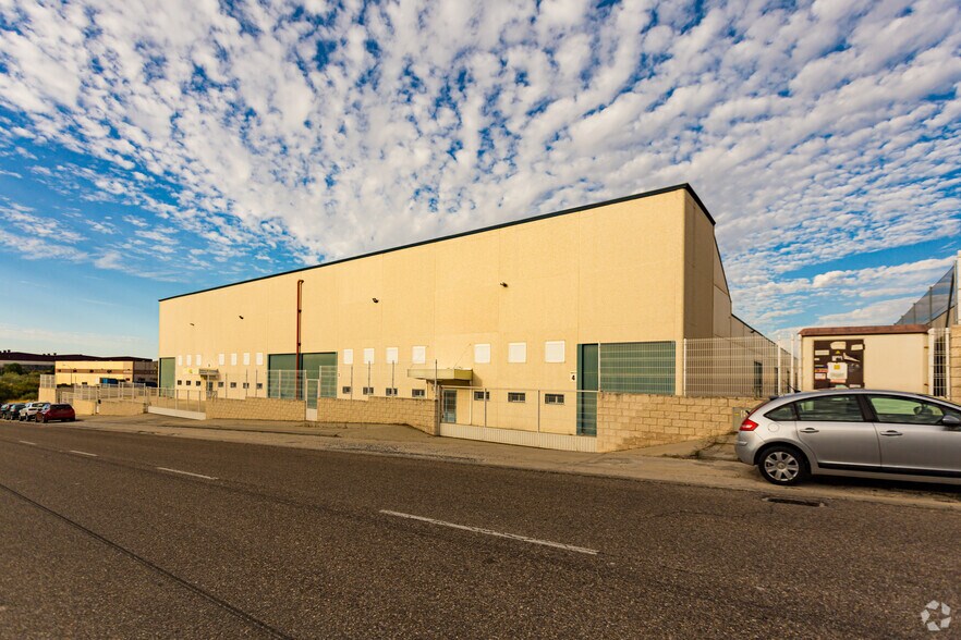 Industrial in Casarrubios del Monte, Toledo for lease - Building Photo - Image 2 of 13