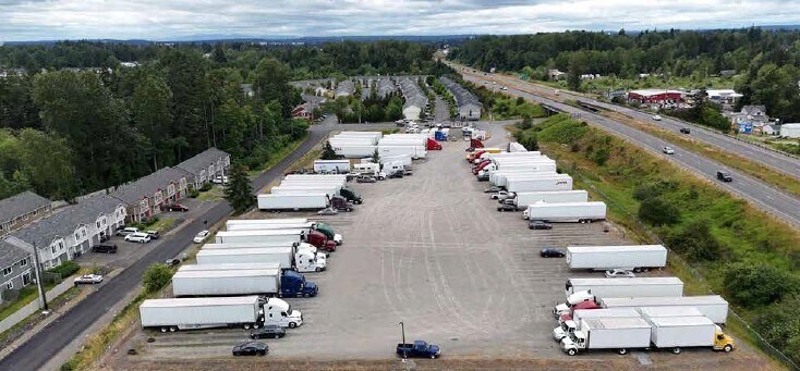 10811 E Golden Green Rd, Tacoma, WA à louer - Photo du bâtiment - Image 1 de 3