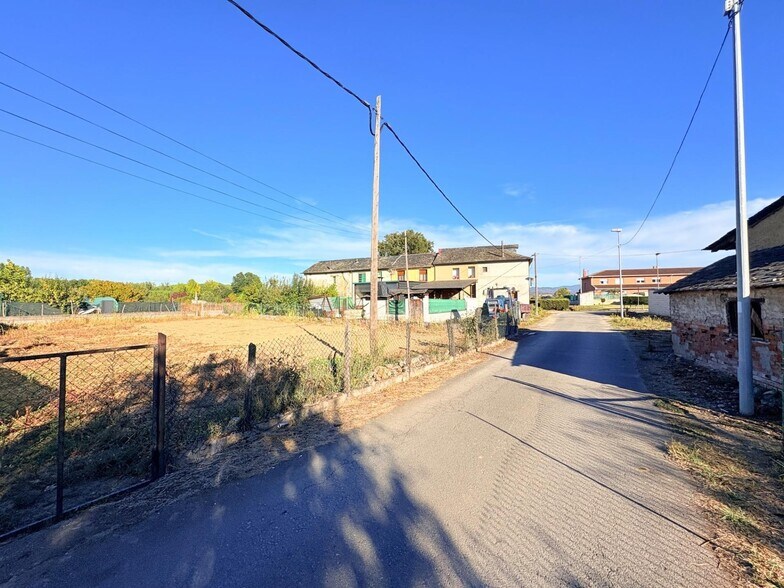 Land in Ponferrada, León for sale - Building Photo - Image 2 of 4