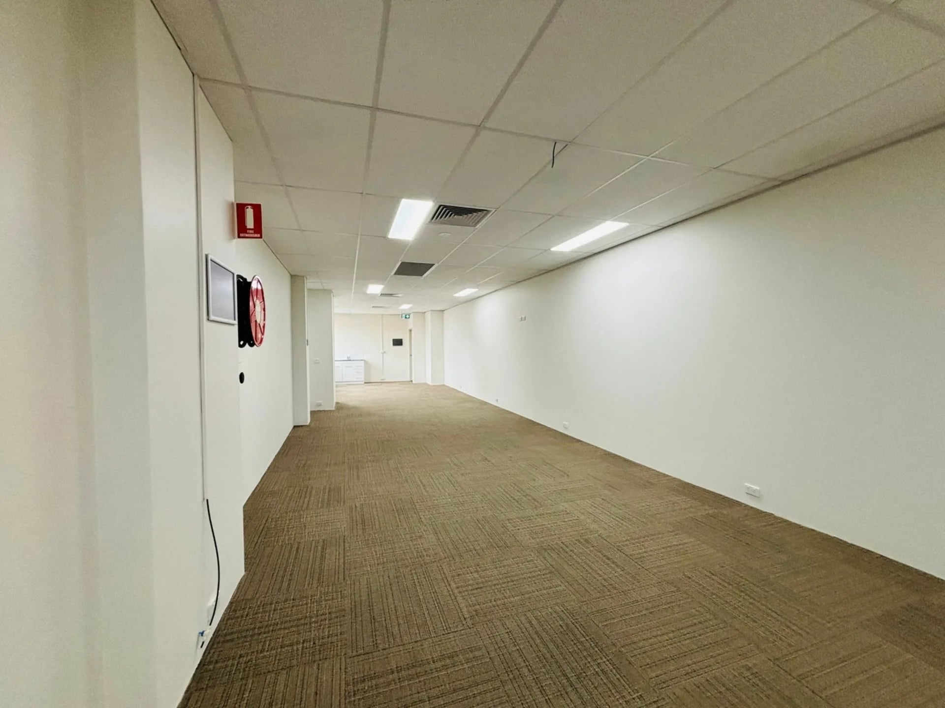 68 Oxford Rd, INGLEBURN for lease Interior Photo- Image 1 of 3