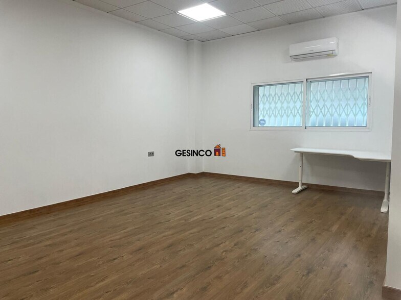 Retail in Xàtiva, Valencia for lease - Interior Photo - Image 2 of 7