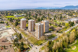 621 W 57th Ave, Vancouver, BC - AERIAL  map view