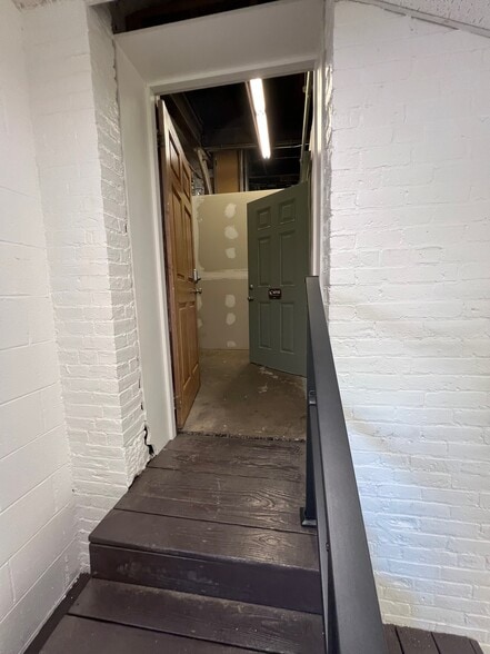 58 Pulaski St, Peabody, MA for lease - Interior Photo - Image 3 of 24
