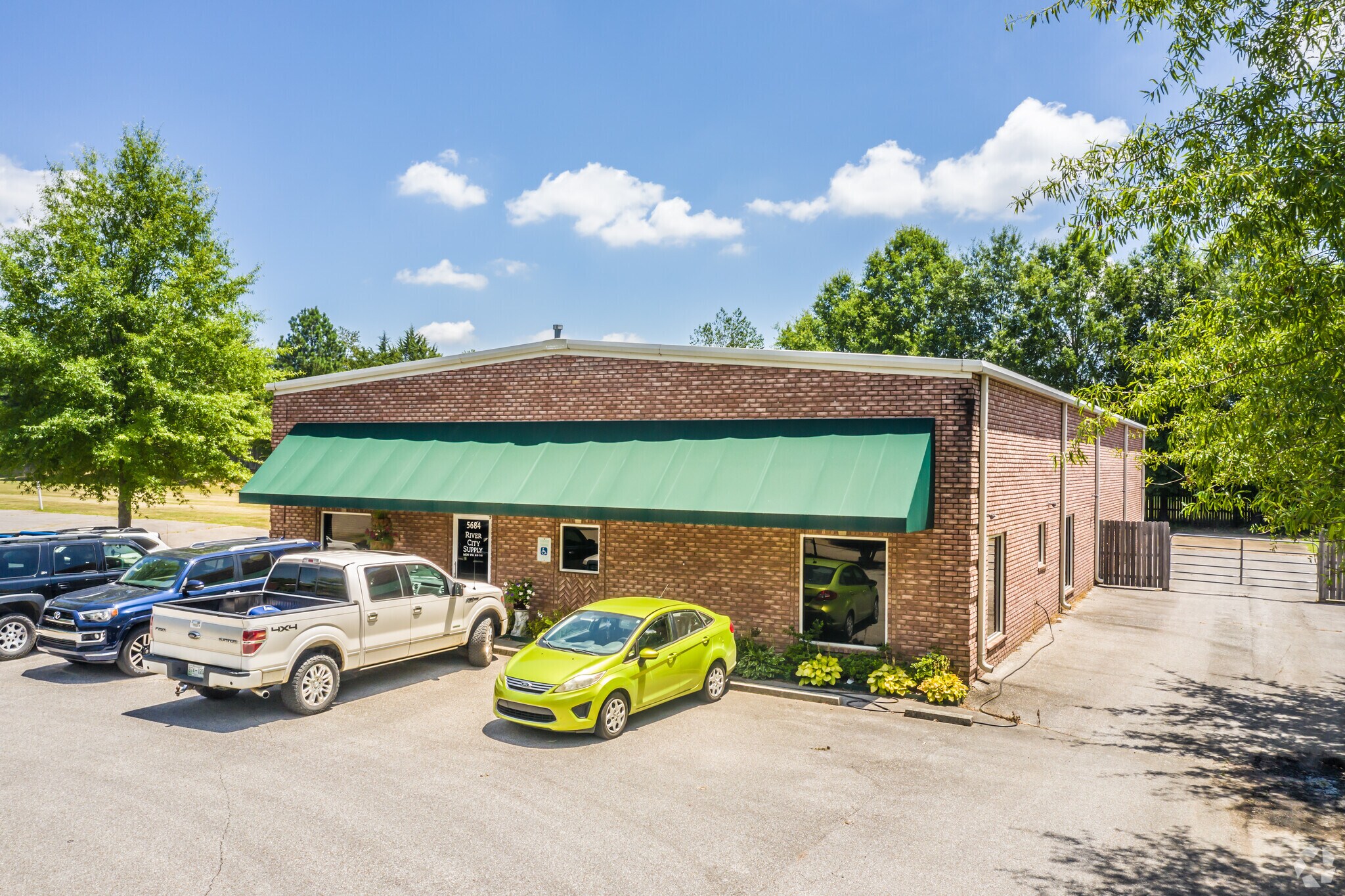 5684 Cleaves Dr, Arlington, TN à vendre Photo principale- Image 1 de 3