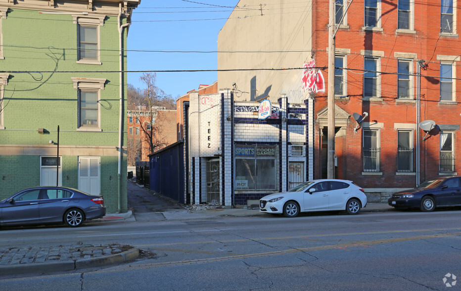 208 E Liberty St, Cincinnati, OH à vendre - Photo principale - Image 1 de 1