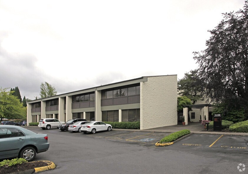7100 SW Hampton St, Tigard, OR à louer - Photo du bâtiment - Image 2 de 3