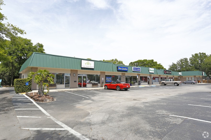 2250 State Road 580, Clearwater, FL à louer - Photo principale - Image 1 de 1