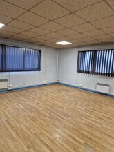 124 Rue Salvador Allendé, Bezons for lease Interior Photo- Image 2 of 4