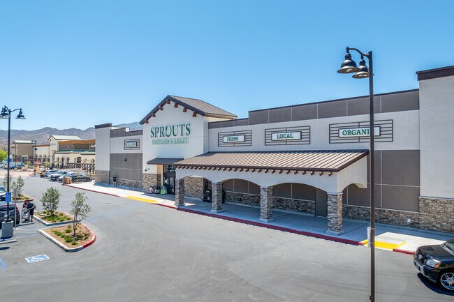 More details for NEC Sand Cyn Rd & Soledad Cyn Rd, Santa Clarita, CA - Retail for Lease