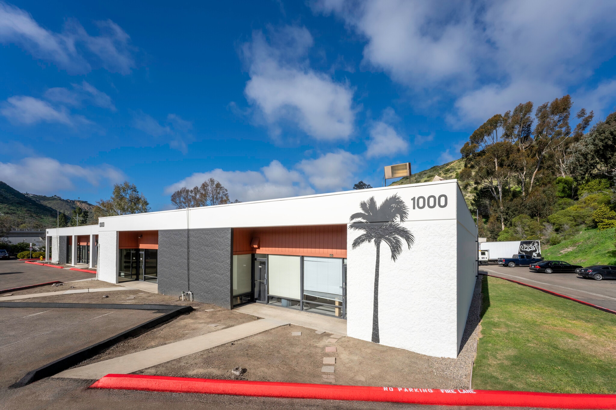4901-4907 Morena Blvd, San Diego, CA à louer Photo du bâtiment- Image 1 de 7