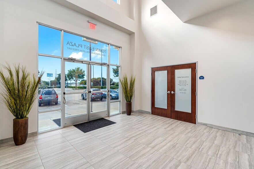 18640 Lyndon B Johnson Fwy, Mesquite, TX à louer - Photo intérieure - Image 2 de 4