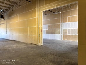 20495 Murray Rd, Bend, OR for lease Interior Photo- Image 2 of 6