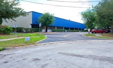 402 Chairman Ct, DeBary, FL for lease Building Photo- Image 2 of 49