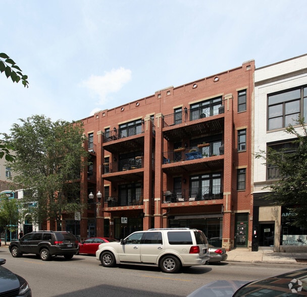 1531 N Milwaukee Ave, Chicago, IL à louer - Photo principale - Image 2 de 2