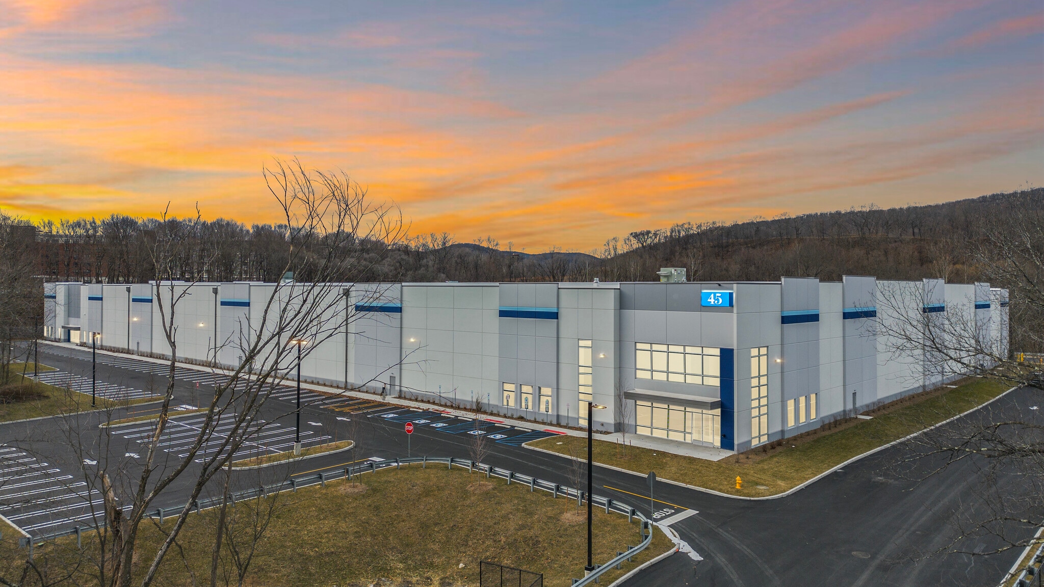 25 Old Mill Rd, Suffern, NY for lease Building Photo- Image 1 of 7