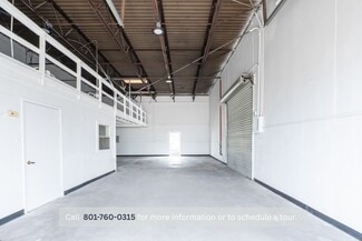 Plus de détails pour 104-142 S Collins St, Arlington, TX - Local d'activités à louer