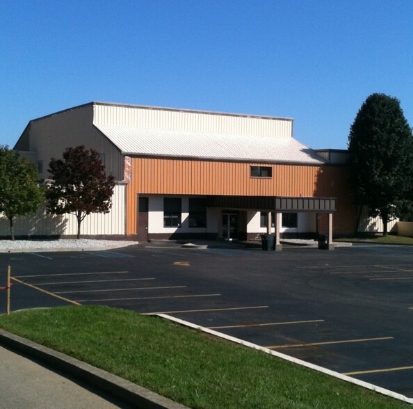 Denning Commerce Park portfolio of 11 properties for sale on LoopNet.ca - Building Photo - Image 3 of 53