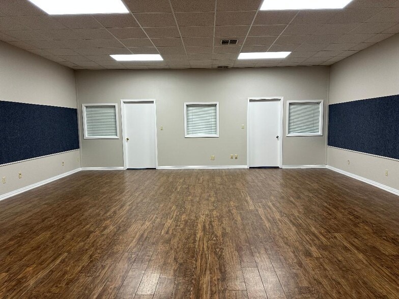 101 Uhland Rd, San Marcos, TX à louer - Photo intérieure - Image 2 de 8