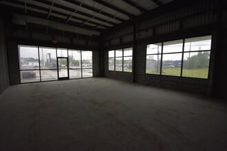 1112 W Spencer Hwy, La Porte, TX for lease Interior Photo- Image 2 of 3