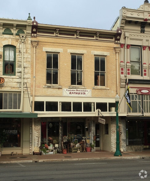 712 S Austin Ave, Georgetown, TX for sale - Building Photo - Image 2 of 24