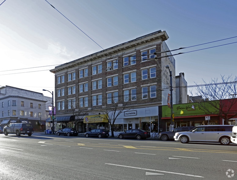2539-2549 Main St, Vancouver, BC for lease - Building Photo - Image 2 of 10