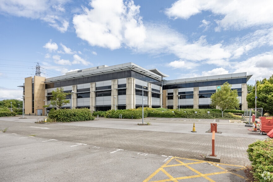 2620 The Quadrant, Almondsbury for lease - Primary Photo - Image 1 of 12