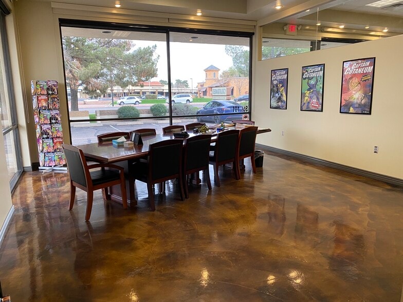 660 N Gilbert Rd, Gilbert, AZ for sale - Building Photo - Image 2 of 5