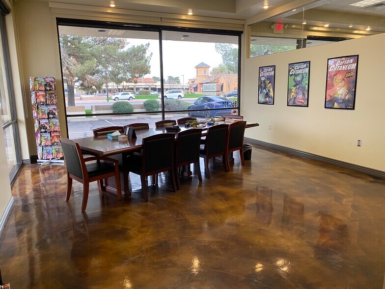 660 N Gilbert Rd, Gilbert, AZ à vendre - Photo du bâtiment - Image 2 de 5