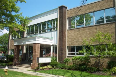 9679-9709 Brookpark Rd, Parma, OH à louer - Photo du bâtiment - Image 3 de 17
