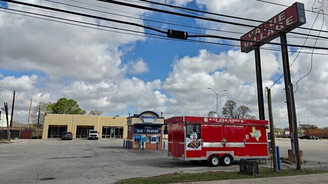 More details for 2123 Southmore Ave, Pasadena, TX - Retail for Lease