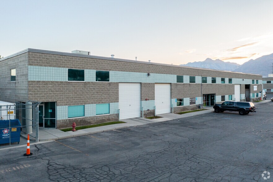 12577 S 265 W, Draper, UT à louer - Photo du bâtiment - Image 2 de 6