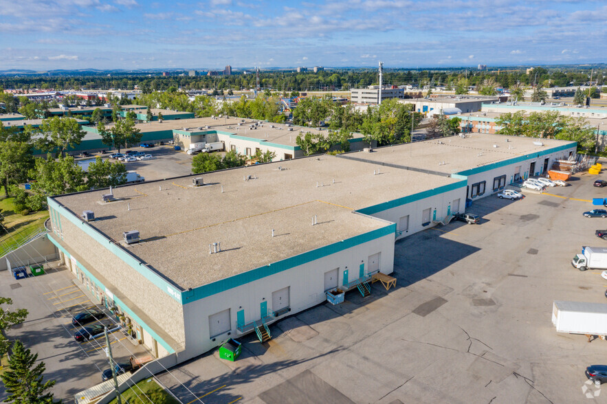 7005 6 St SE, Calgary, AB for lease - Building Photo - Image 2 of 5