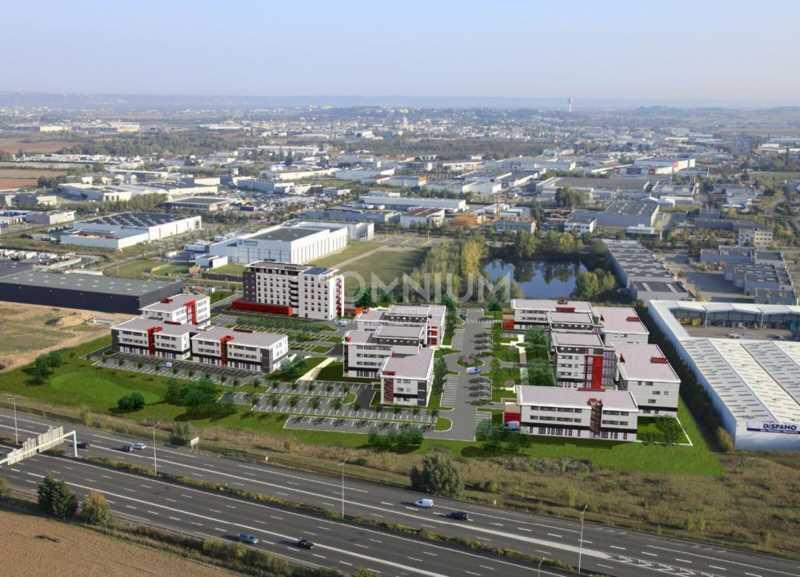 Bureau dans Saint-Priest à louer - Photo du bâtiment - Image 2 de 10