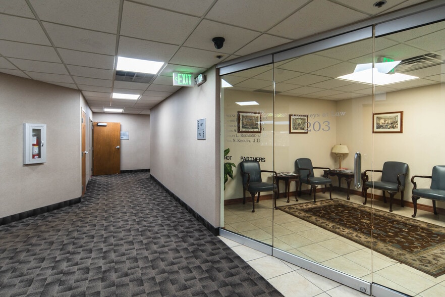 43494 Woodward Ave, Bloomfield Hills, MI à louer - Photo intérieure - Image 3 de 11