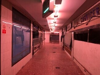 Plus de détails pour Multi-résidentiel à vendre