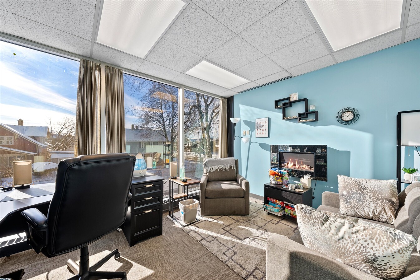 1407 N 8th St, Sheboygan, WI 53081 - Unité 5 (Ste 203 -  - Photo intérieure - Image 1 of 19