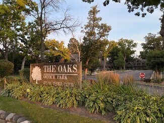 More details for 475 W Terra Cotta Ave, Crystal Lake, IL - Office for Lease