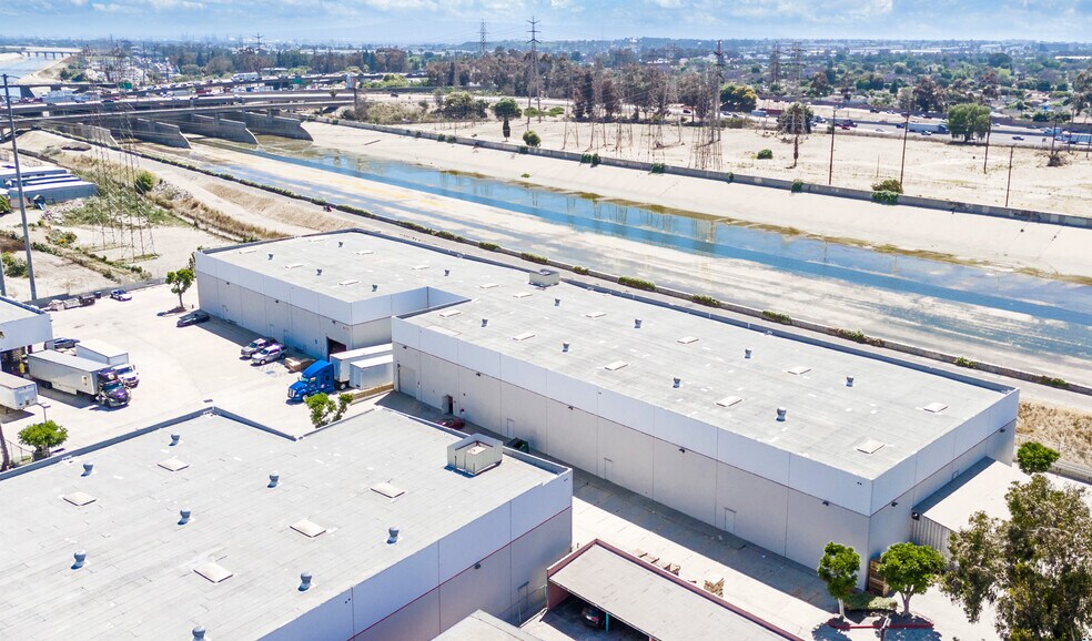 6935-6947 Atlantic Ave, Long Beach, CA à louer - Aérien - Image 2 de 14