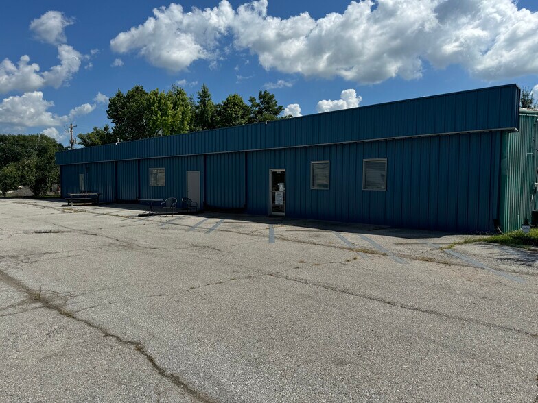 1319 E Highway H, Liberty, MO à louer - Photo du bâtiment - Image 2 de 2