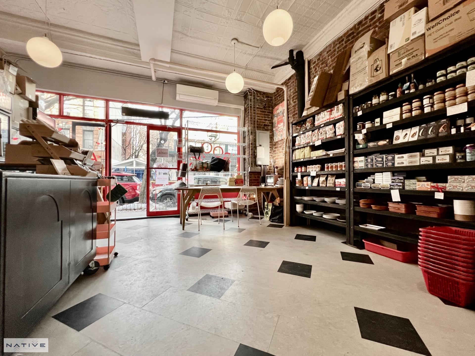 164 Huron St, Brooklyn, NY à louer Photo intérieure- Image 1 de 9