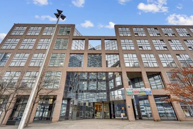 2 Place Des Vosges, Courbevoie for lease Building Photo- Image 1 of 15
