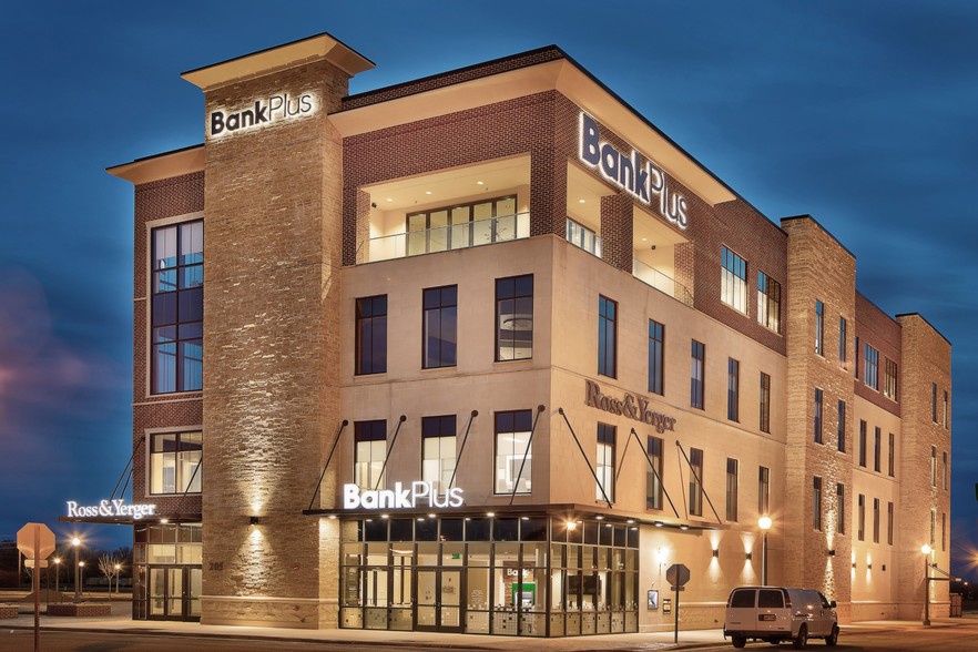 205 E Troy St, Tupelo, MS for lease - Building Photo - Image 2 of 2