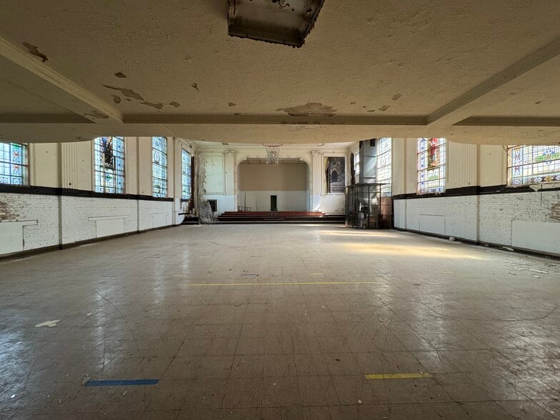 4052 S Wabash Ave, Chicago, IL for sale - Interior Photo - Image 3 of 9