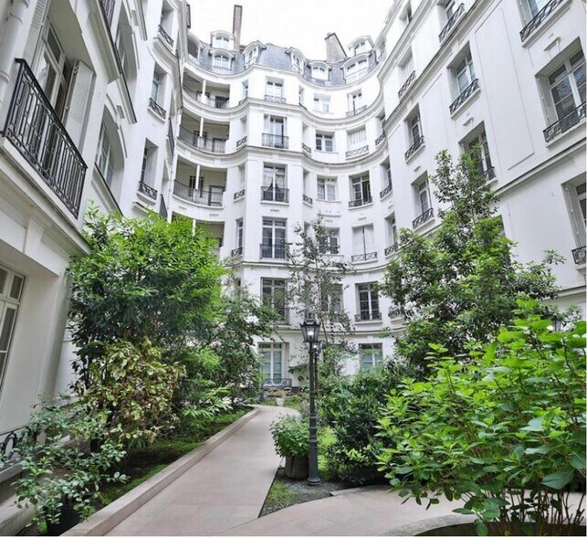 179 Rue De La Pompe, Paris à louer - Photo du bâtiment - Image 3 de 13