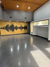 3301-3331 W Catalina Dr, Phoenix, AZ for lease Interior Photo- Image 1 of 10